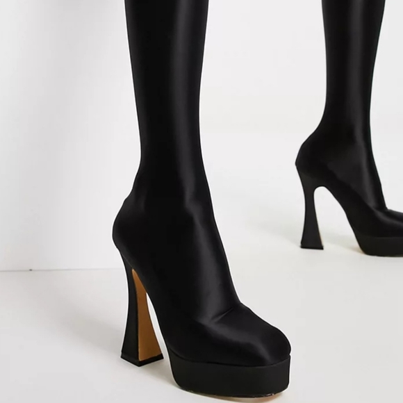 EGO HYPNOSIS BOOTS - Picture 1 of 4